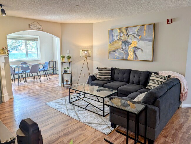 777 3 Av SW in Calgary, AB - Building Photo - Building Photo