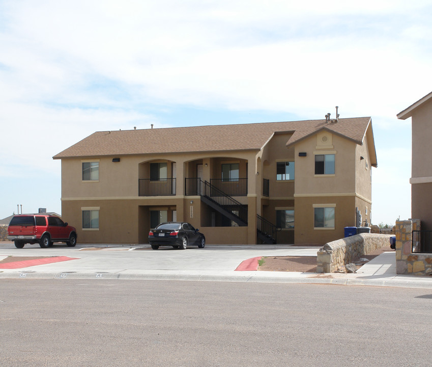 11725 Desert Rain Ct in El Paso, TX - Building Photo