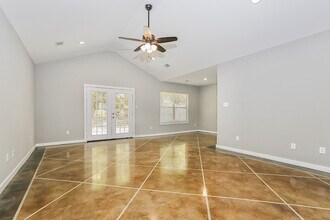 225 Iris St in Haskell, AR - Building Photo - Building Photo