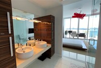 2020 N Bayshore Dr, Unit 1408 in Miami, FL - Building Photo - Building Photo