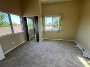 5432 Mary Lane Dr in San Diego, CA - Foto de edificio - Building Photo