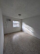 1461 SW 5th St in Miami, FL - Building Photo - Building Photo