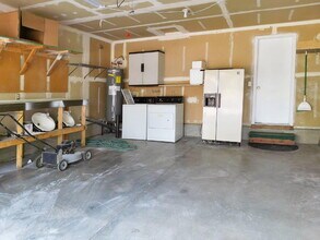 2827 SW Pumice Ave in Redmond, OR - Building Photo - Building Photo