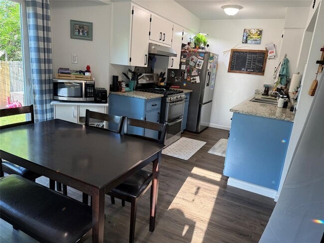 property at 402 Yucca Dr