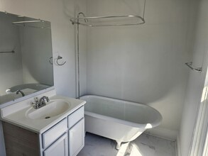 735 Woodland Ave in Toledo, OH - Building Photo - Building Photo