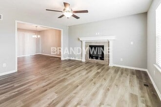 14504 Oakland Ct in Grandview, MO - Building Photo - Building Photo