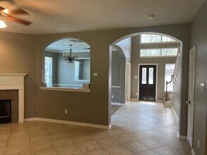 213 Rolling Springs Ln in Dickinson, TX - Building Photo - Building Photo