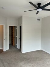 10075 Gate Pky N, Unit #2214 in Jacksonville, FL - Building Photo - Building Photo