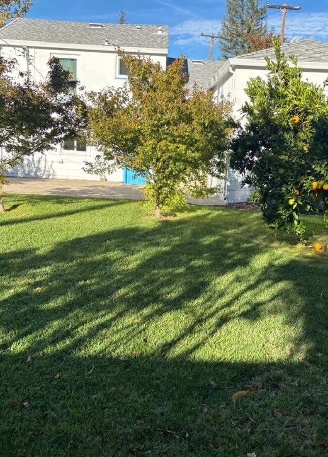 property at 833 53rd St