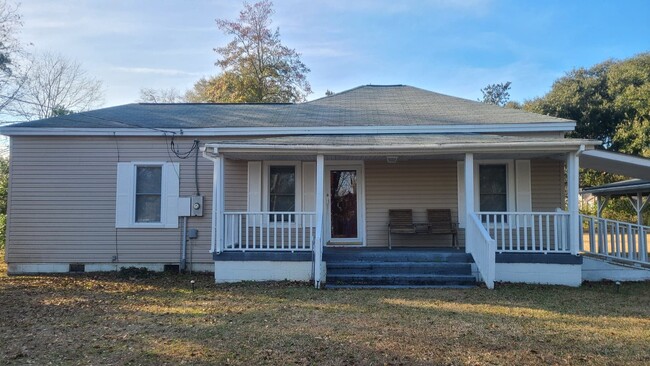 592 Dana Avenue in Olar, SC - Building Photo - Building Photo