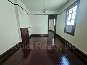 529 S Scott St in New Orleans, LA - Foto de edificio - Building Photo