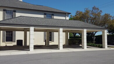 4515 Southampton Ct, Unit Carrollwood Village Chase in Tampa, FL - Foto de edificio - Building Photo