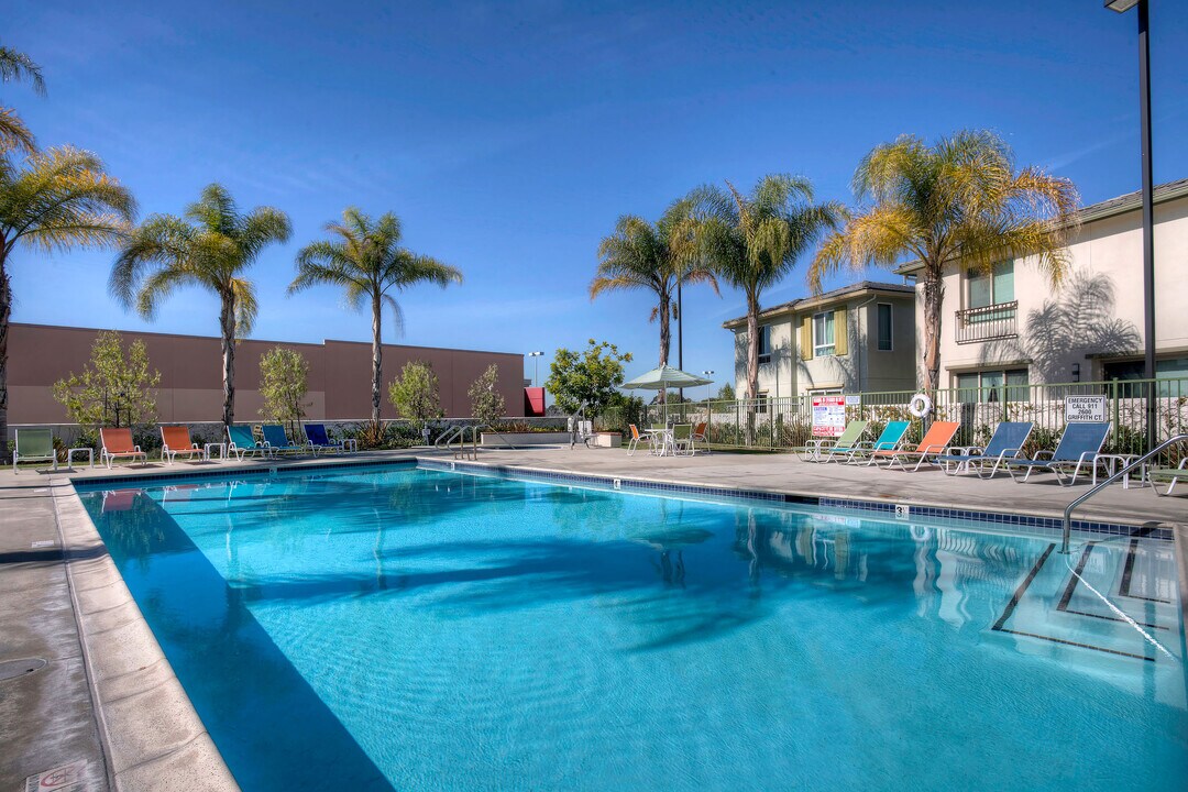 2598 Denali Ct in Hawthorne, CA - Foto de edificio
