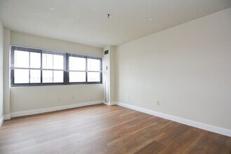 95 Audubon Rd, Unit 907 in Wakefield, MA - Building Photo - Building Photo