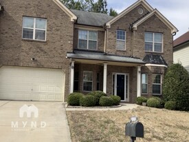 5581 Dendy Trace in Fairburn, GA - Building Photo