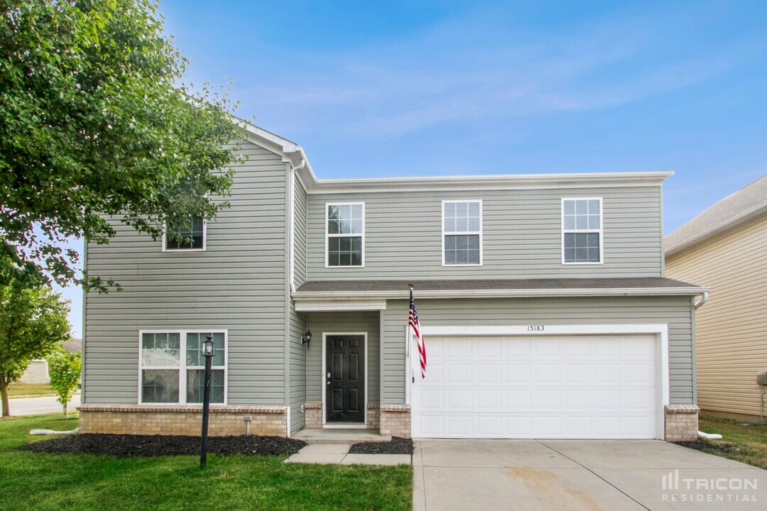 15183 Royal Grove Dr in Noblesville, IN - Building Photo