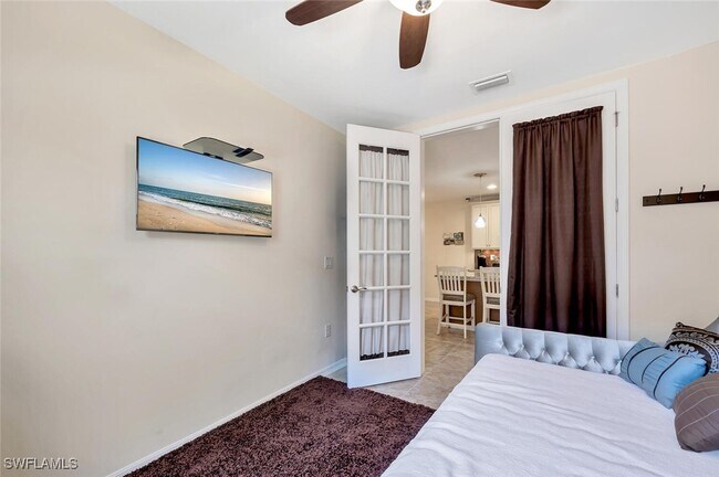 property at 14940 Edgewater Cir