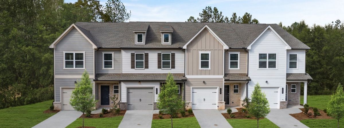 240 Kenoot Dr in Mcdonough, GA - Building Photo
