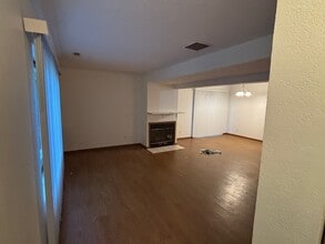 3921 Emily Ln in Traverse City, MI - Foto de edificio - Building Photo