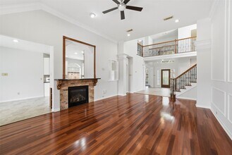 4003 Bountiful Crest Ln in Sugar Land, TX - Foto de edificio - Building Photo