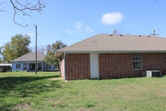 703 SW 1st St in Cooper, TX - Building Photo - Building Photo