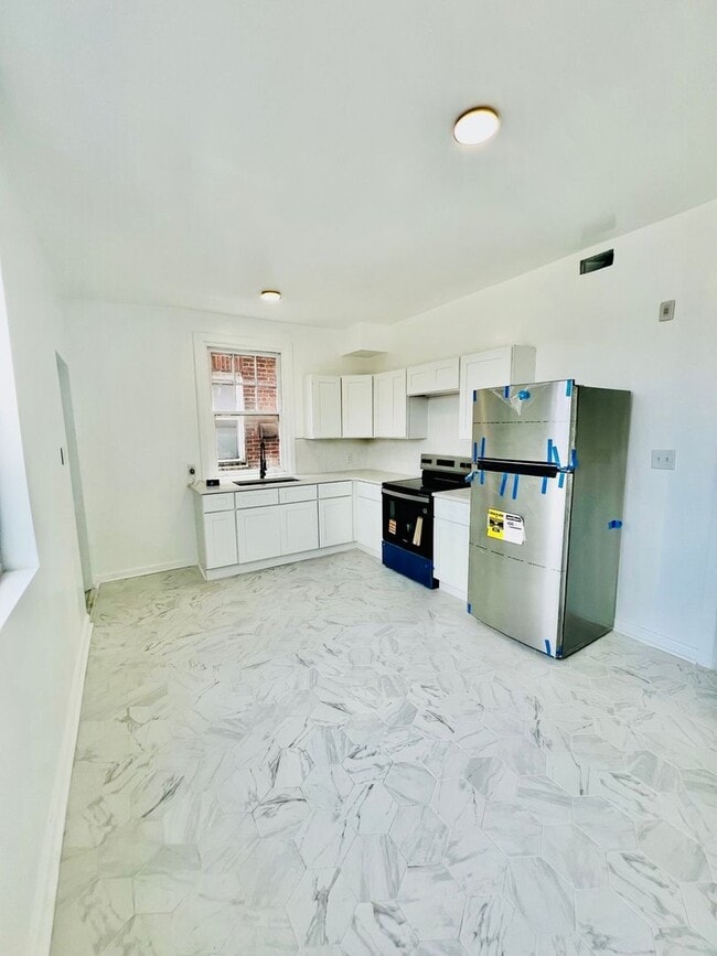 property at 7607 Ogontz Ave