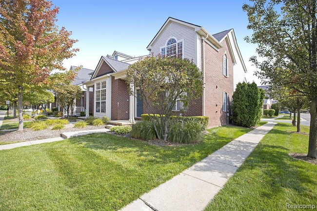 24204 Alexa Dr in Commerce Township, MI - Building Photo - Building Photo