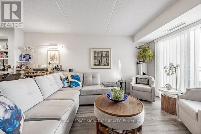 property at 30 Via Rosedale