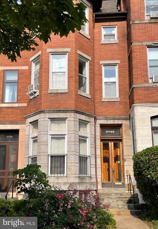 2728 St Paul St in Baltimore, MD - Foto de edificio - Building Photo
