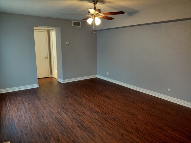 6000 Westridge Ln, Unit 801 in Fort Worth, TX - Building Photo - Building Photo