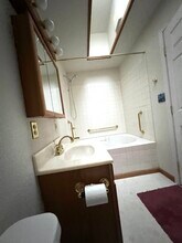 4237 Strathmore Way in North Highlands, CA - Foto de edificio - Building Photo