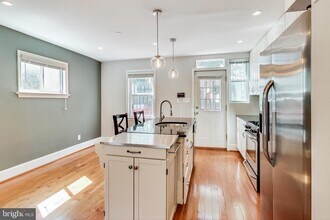 1145 46th Pl SE in Washington, DC - Building Photo - Building Photo