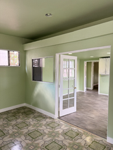 213 W 118th Pl-Unit -B in Los Angeles, CA - Foto de edificio - Building Photo