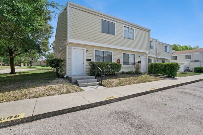 property at 688 Leslie Ct