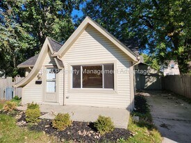 346 W Otis Ave in Hazel Park, MI - Building Photo