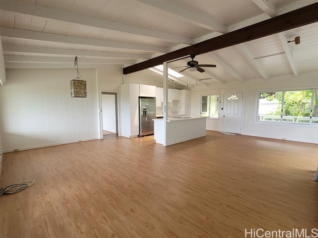 1069 Aalapapa Dr in Kailua, HI - Building Photo - Building Photo