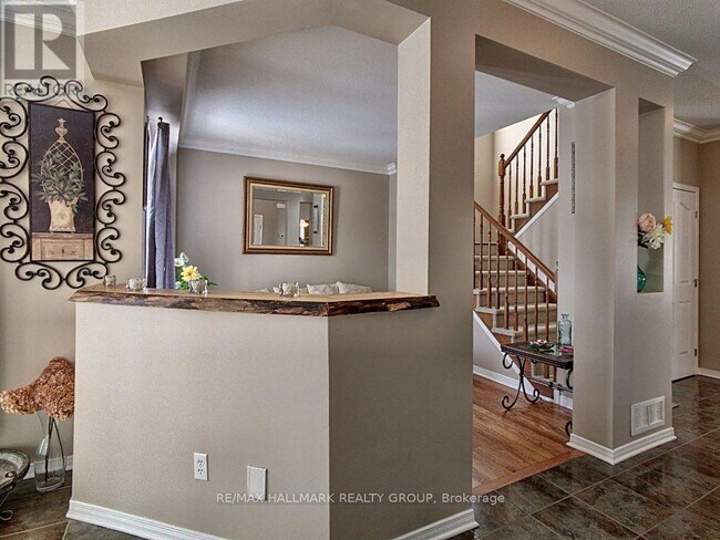 214 Pendra Way in Ottawa, ON - Building Photo - Building Photo