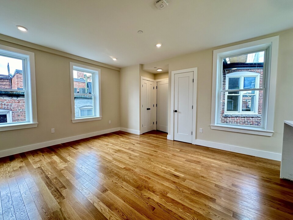 70 N Margin St, Unit 4 in Boston, MA - Building Photo