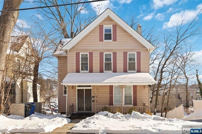 property at 87 James St