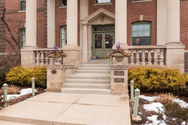 156 N Oak Park Ave in Oak Park, IL - Foto de edificio - Building Photo