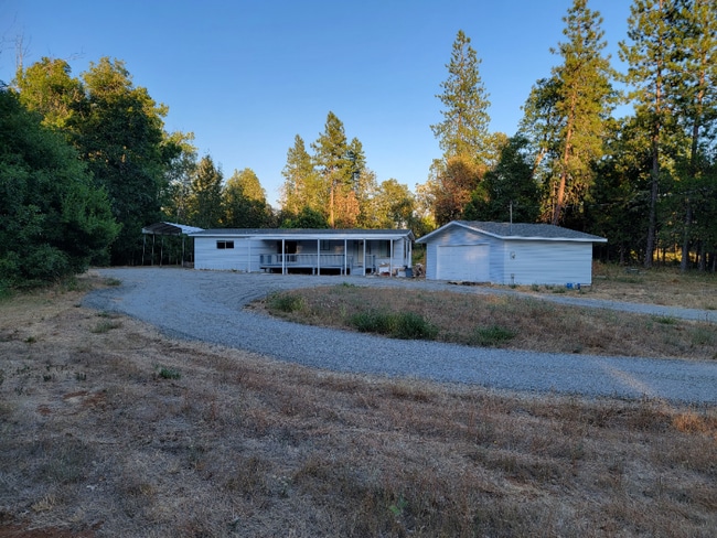 property at 105 Hummingbird Rd