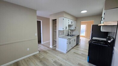 14 Elm St in Bloomfield, NY - Building Photo - Building Photo