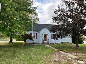 23 Robert St in South River, NJ - Building Photo