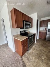 1723 Elijah Blue Dr in Greenwood, IN - Building Photo - Building Photo