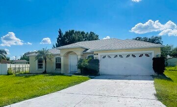 808 Wakefield Way in Kissimmee, FL - Building Photo - Building Photo