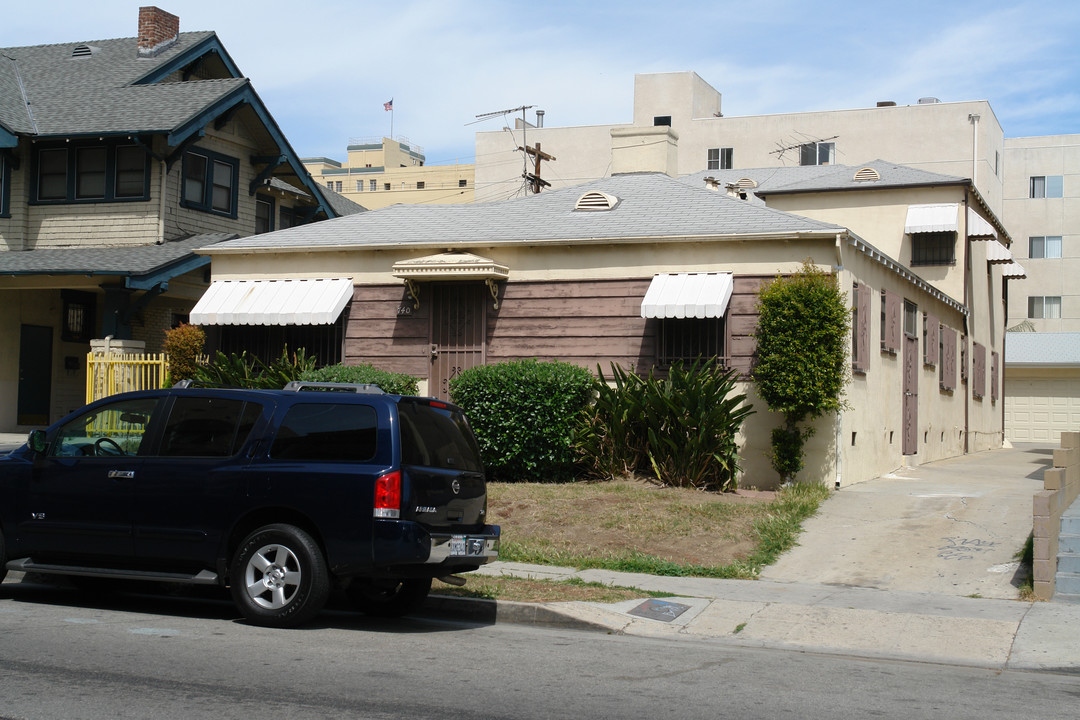 740 S Ardmore Ave in Los Angeles, CA - Building Photo