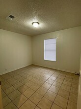 202 Aster St in Kingsland, TX - Building Photo - Building Photo
