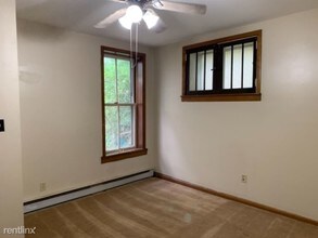 407 4th St in Marietta, OH - Building Photo - Building Photo