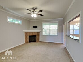 1313 Stone Bay Dr SW in Atlanta, GA - Building Photo - Building Photo