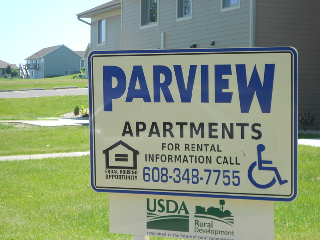 Parview Apartments in Platteville, WI - Building Photo - Building Photo